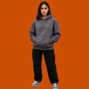 Uniqlo Charcoal Gray Fleece-Lined Hoodie – Size XL (Unisex Fit)